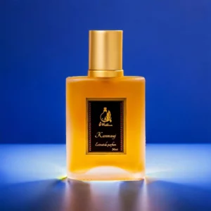 Parfum Kannauj de chez Ô-Médina sur fond bleu.