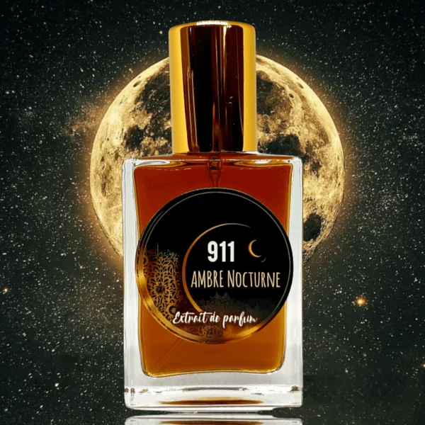 911 Ambre Nocturne - Devant la lune